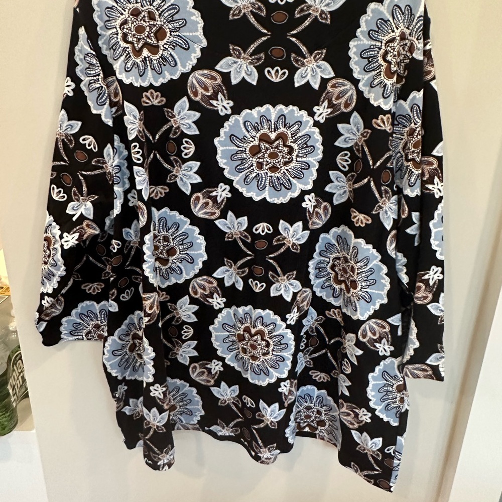 Croft & Barrow Floral Long Sleeve Top - Black, Blue, and Brown - Picture 4 of 4